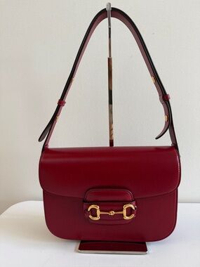 GUCCI Horsebit 1955 Medium Leather Shoulder Bag, Red